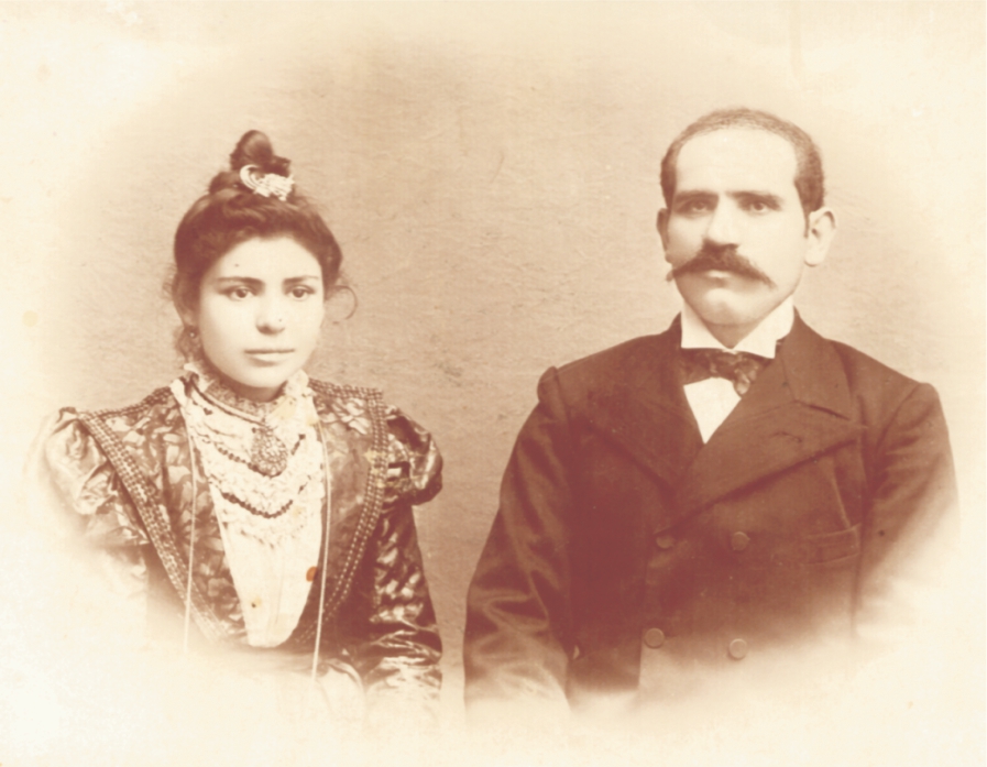 Տէր եւ Տիկին Անդրէաս եւ Նարինգիւլ Թէքէյեան, Կեսարիա, 1900 թ.։