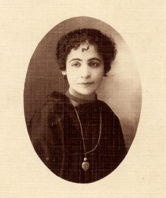 Օրիորդ Զարուհի Նշանեան, Կոնիա, 1910 թ.։