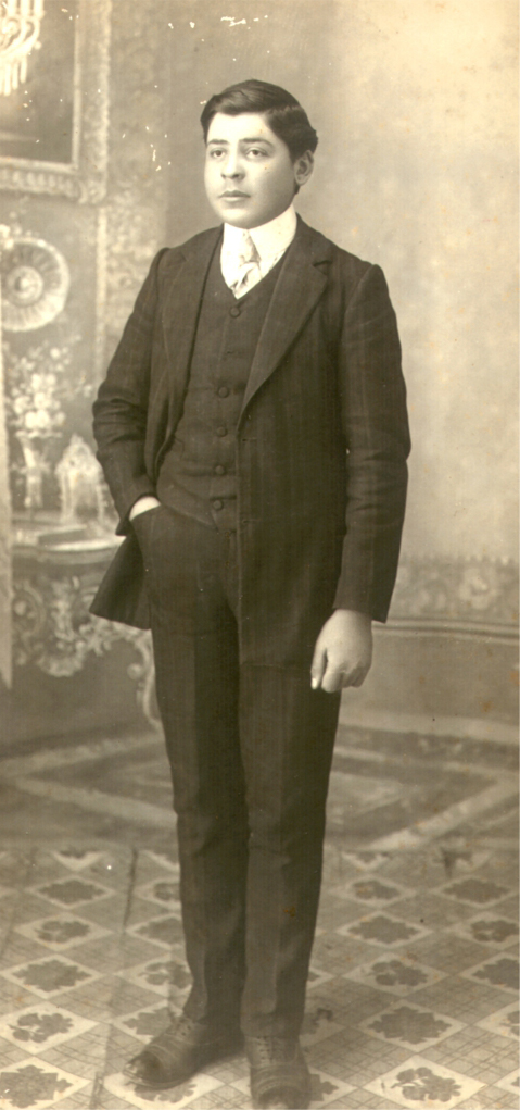 Բարսեղ Նշանեան, Կոնիա, 1910 թ.։