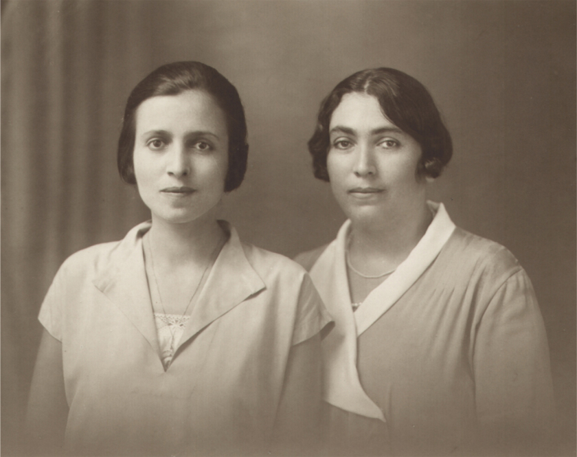 Արշալոյս եւ Արշակուհի Պալըգճեաններ, Կահիրէ, 1922 թ.։